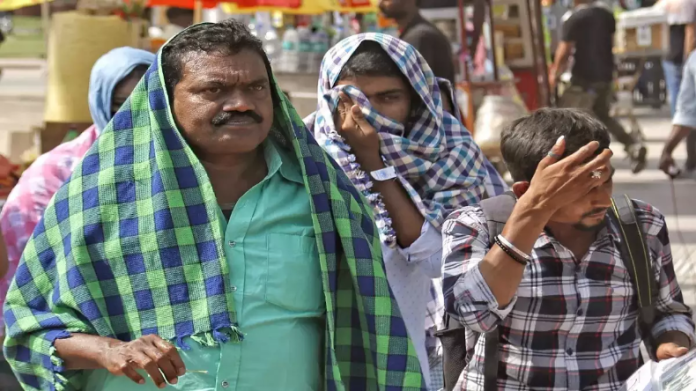 Bihar Weather: Waiting for monsoon, people suffering from scorching heat