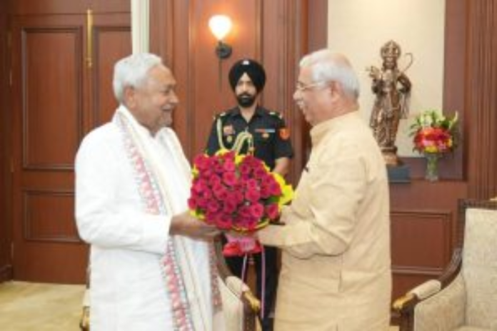 CM Nitish suddenly arrives to meet the Governor