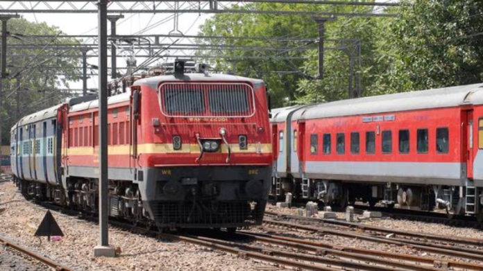 Train Accident: Narrow escape from Purnia-Hatia train accident, severe shock due to breakage of coupling