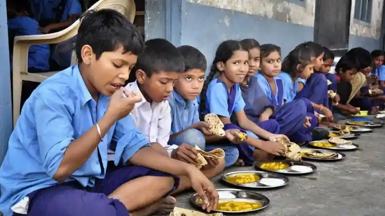 Mid Day Meal: बिहार में मीड डे मील की निगरानी अब होगी ई शिक्षा कोष के जरिए, नए साल से लागू होगा नियम