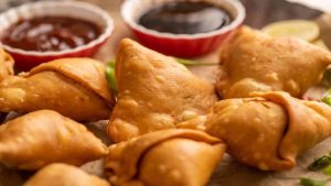 Dispute over samosa