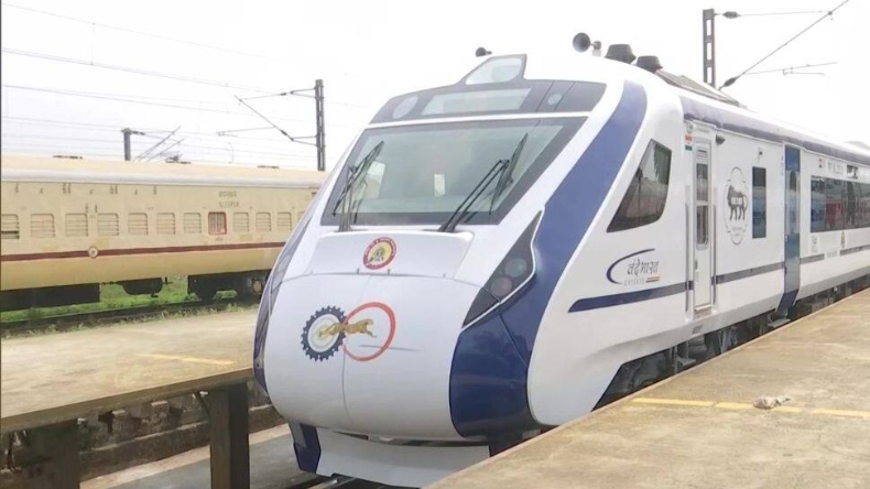पटना-गोरखपुर के बीच वंदे भारत अब मुजफ्फरपुर के रास्ते: जानें ट्रेन का टाइमिंग और रूट